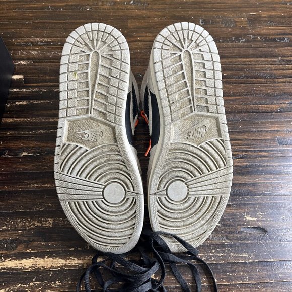 Jordan 1 Retro High OG Neutral Grey Hyper Crimson 2019 555088 018 Men’s Size 11 - Picture 6 of 7